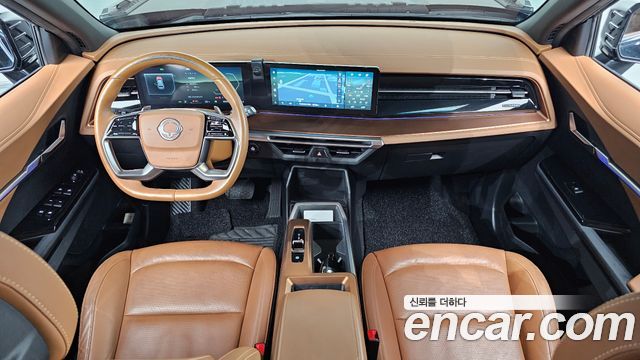 KG Mobility Torres — interior