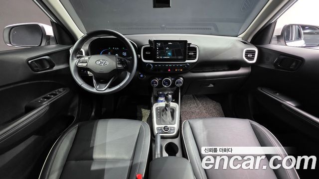 Hyundai Venue — interior