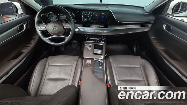 Hyundai Grandeur — interior