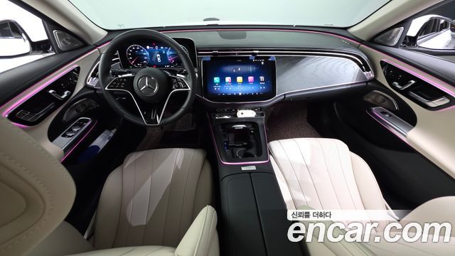 Mercedes-Benz E-Class — interior