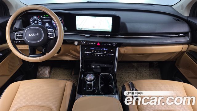 Kia Carnival — interior