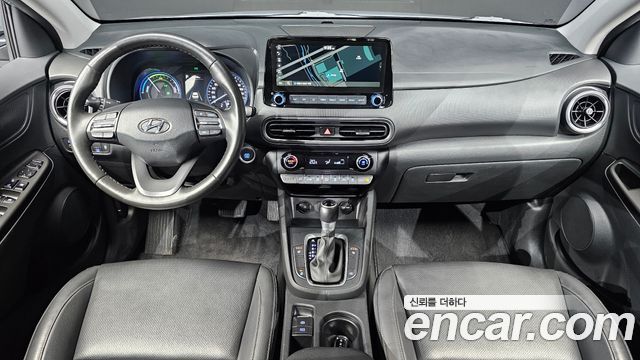 Hyundai Kona — interior