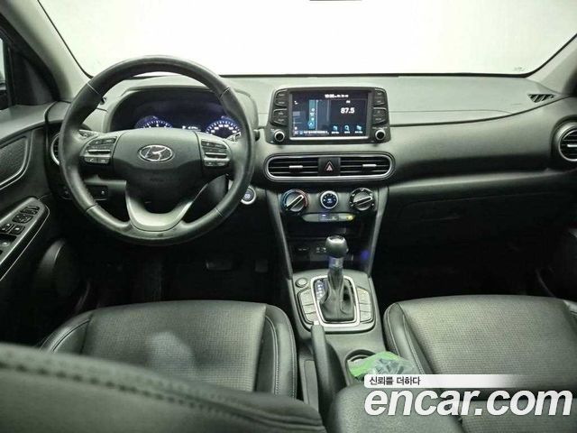 Hyundai Kona — interior