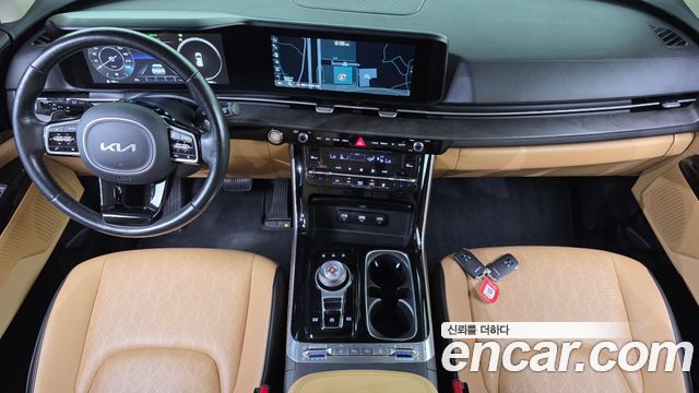 Kia Carnival — interior