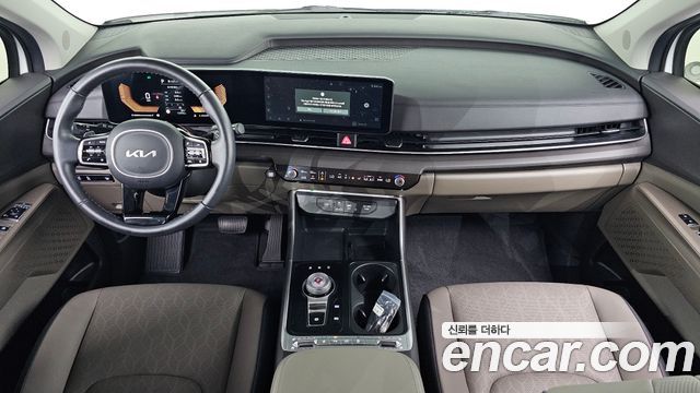 Kia Carnival — interior