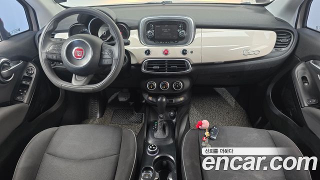 Fiat 500X — interior