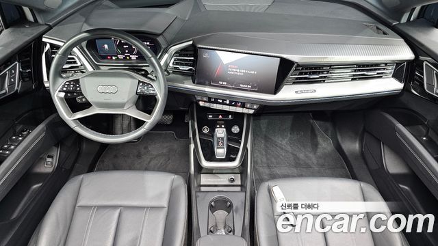 Audi Q4 e-tron — interior