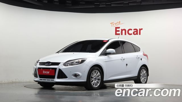 Ford Focus — exterior