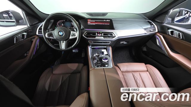 BMW X6 — interior