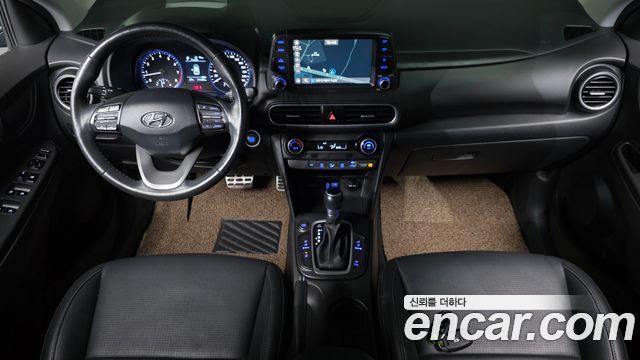 Hyundai Kona — interior