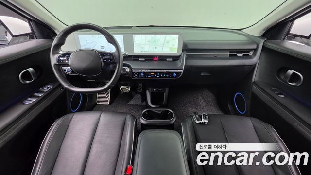 Hyundai IONIQ 5 — interior