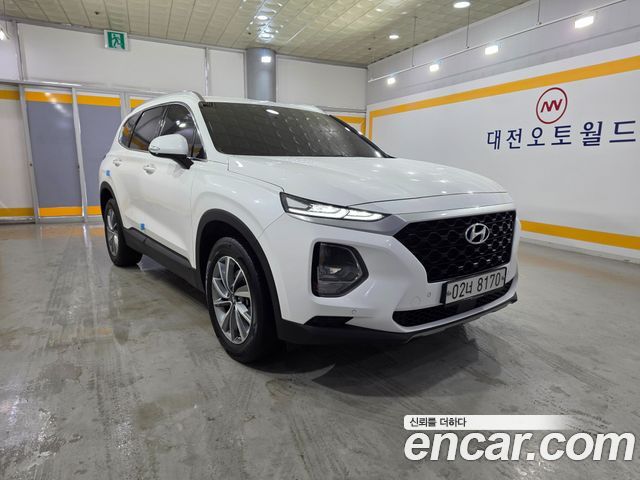Hyundai Santa Fe — interior