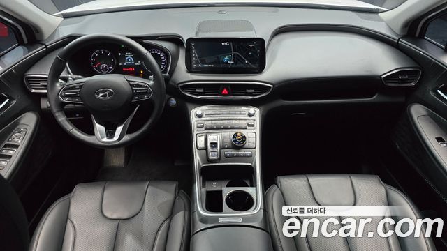 Hyundai Santa Fe — interior