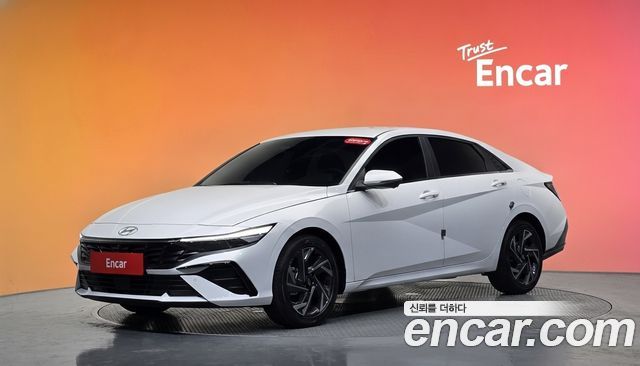 Hyundai Avante — exterior