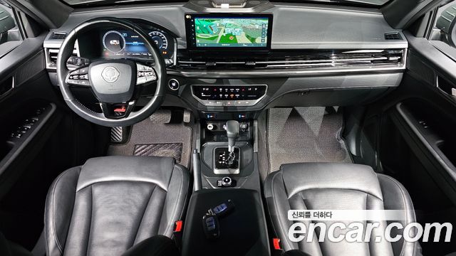 KG Mobility Rexton — interior