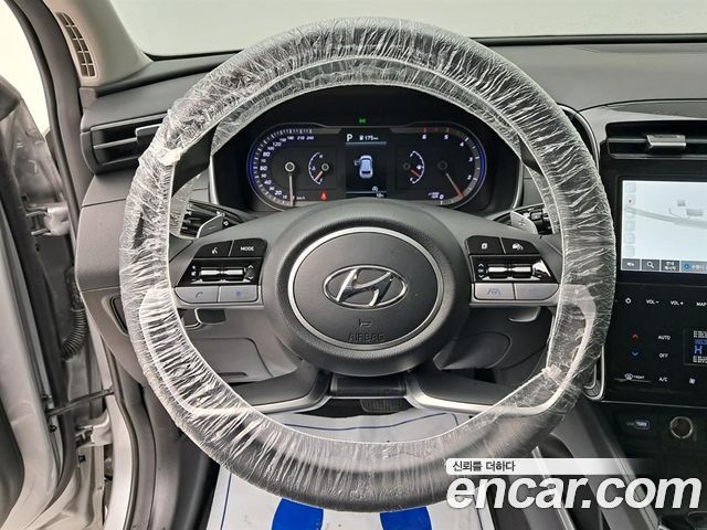 Hyundai Tucson — interior