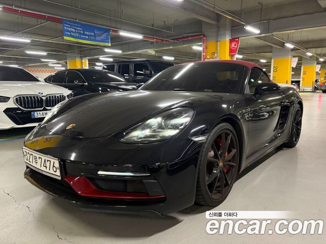 Porsche 718 — exterior