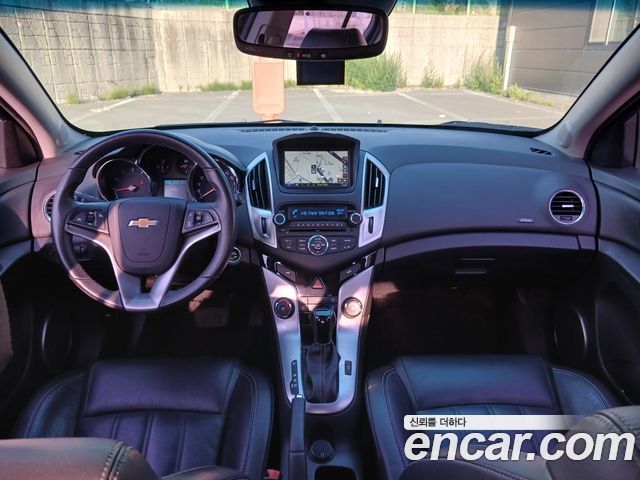 Chevrolet Korea Cruze — interior