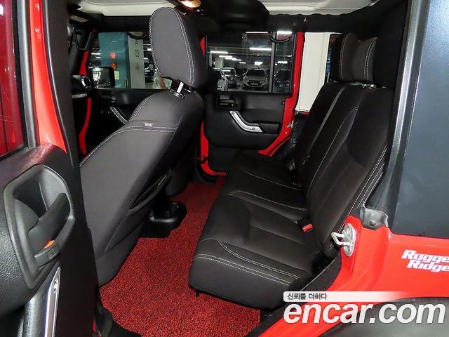 Jeep Wrangler — interior