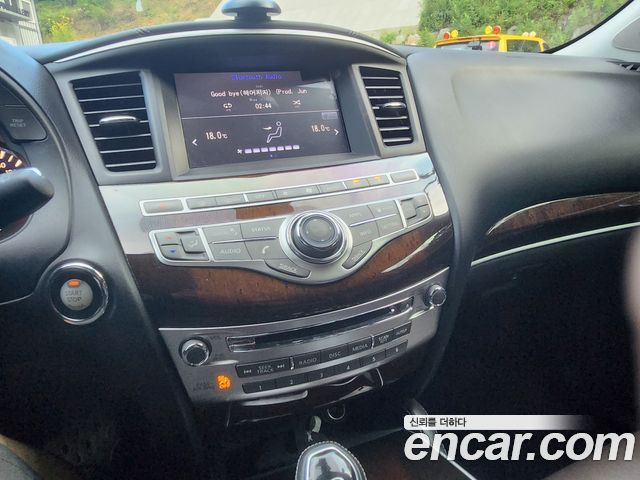Infiniti QX60 — interior