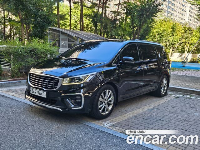 Kia Carnival — exterior