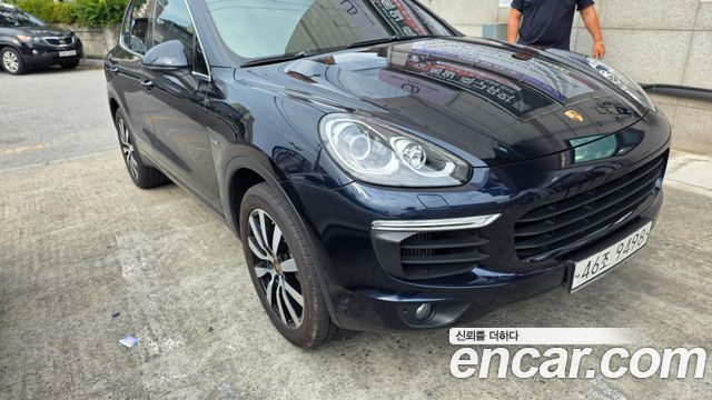 Porsche Cayenne — exterior