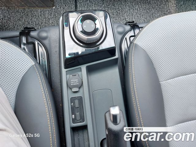 SE-A2 Van — interior
