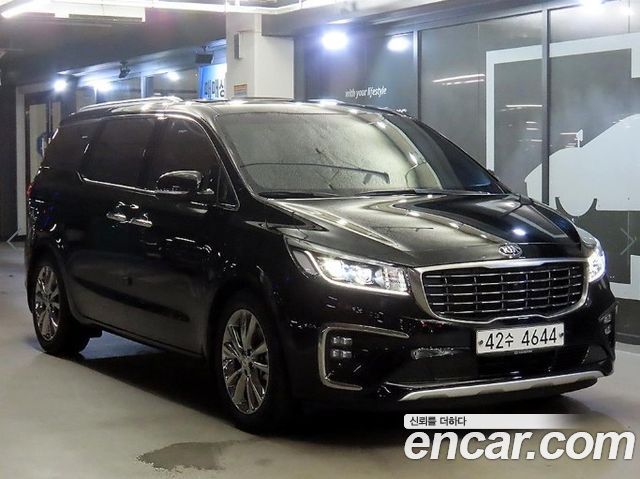 Kia Carnival — exterior