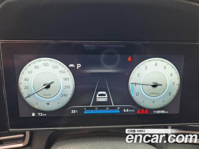 Hyundai Avante — interior