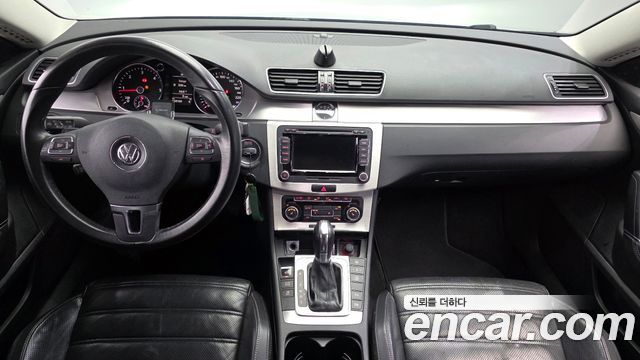Volkswagen CC — interior