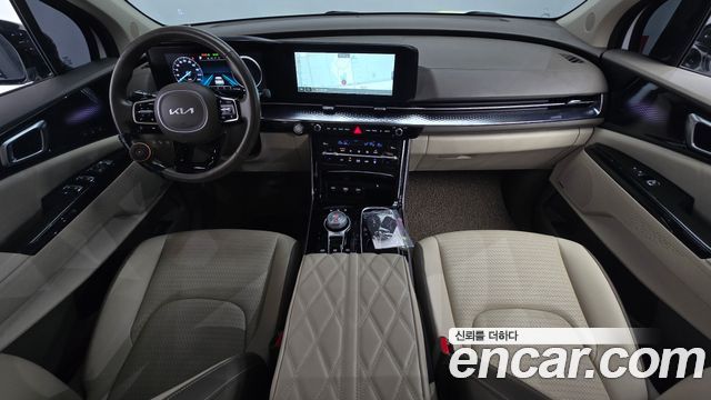 Kia Carnival — interior