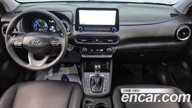 Hyundai Kona — interior