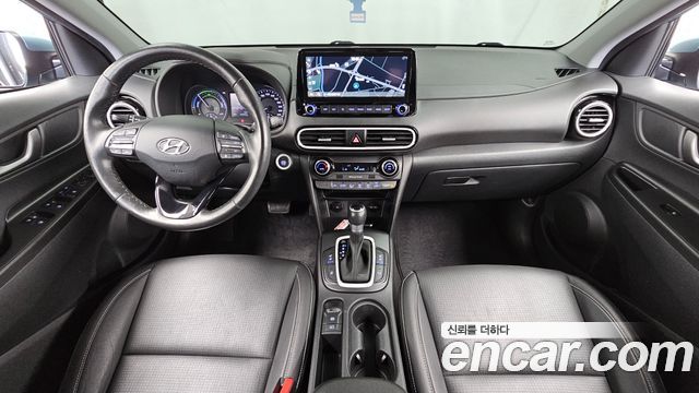 Hyundai Kona — interior