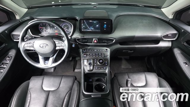 Hyundai Santa Fe — interior