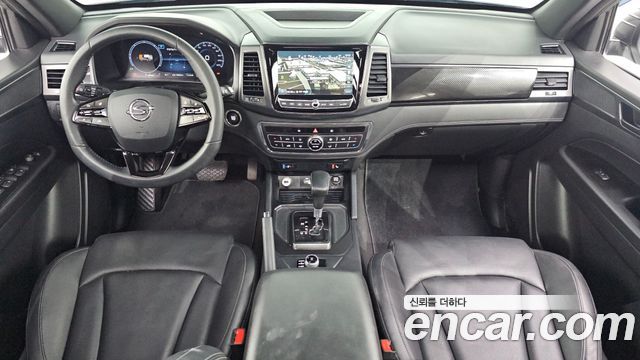 KG Mobility Rexton — interior