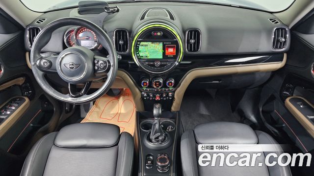 MINI Countryman — interior