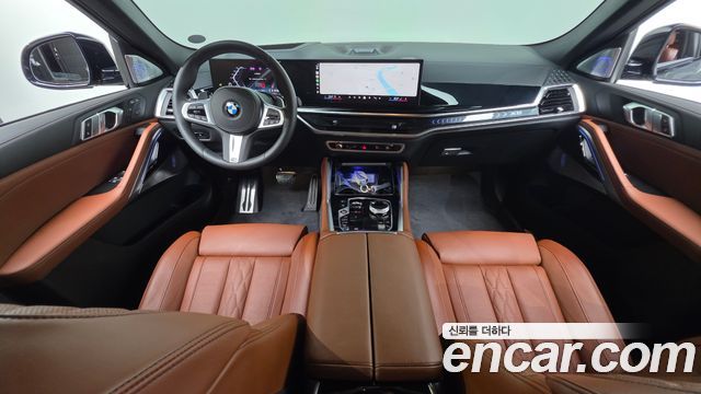 BMW X6 — interior