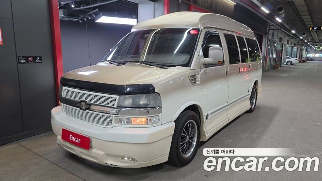 Chevrolet Express Van — exterior