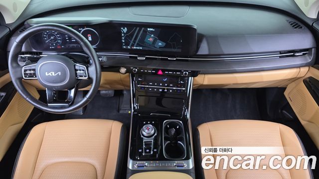Kia Carnival — interior