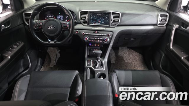 Kia Sportage — interior