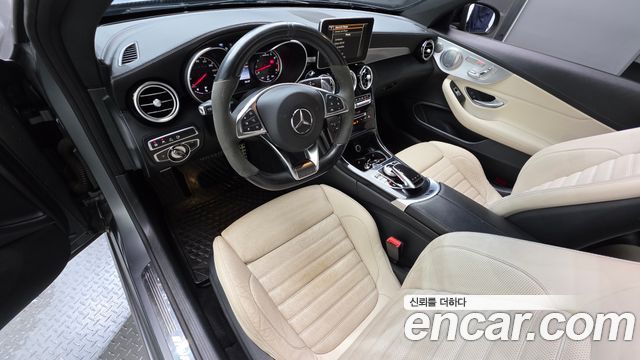 Mercedes-Benz C-Class — interior