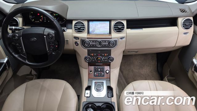 Land Rover Discovery — interior
