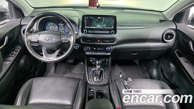 Hyundai Kona — interior