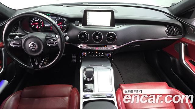 Kia Stinger — interior