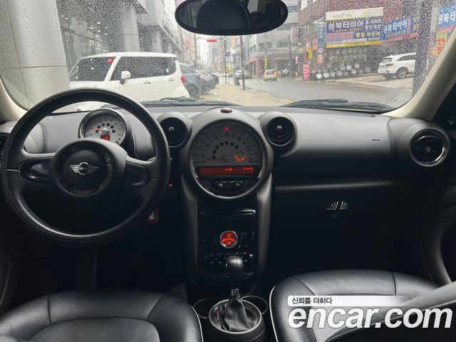 MINI Countryman — interior