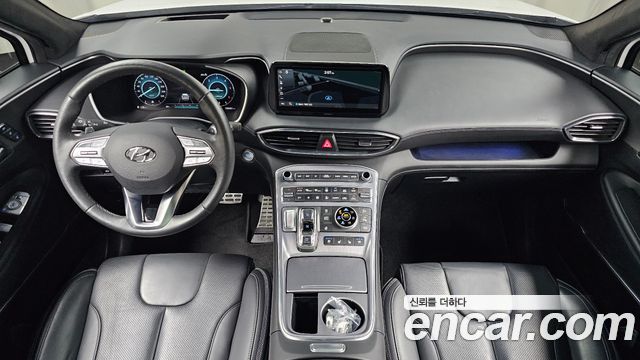 Hyundai Santa Fe — interior