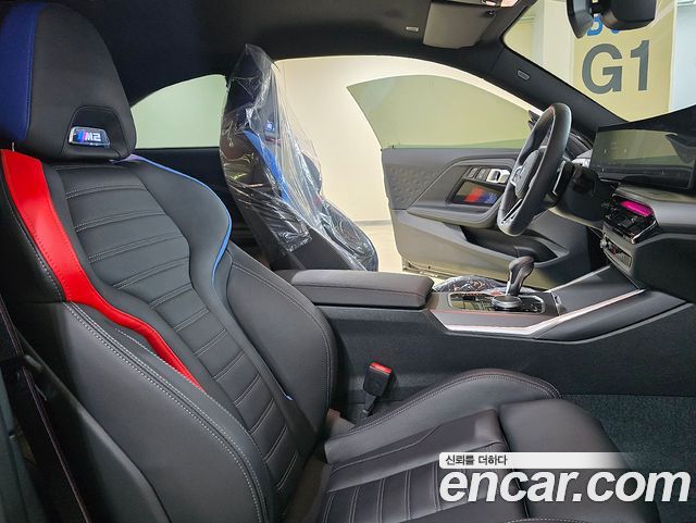 BMW M2 — interior