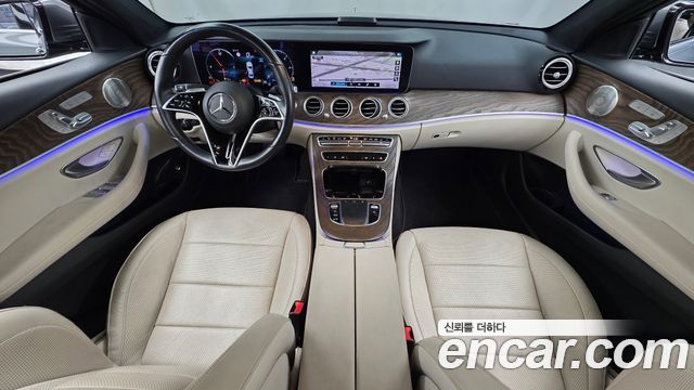 Mercedes-Benz E-Class — interior