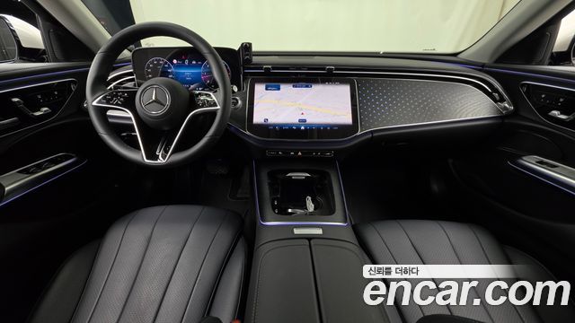 Mercedes-Benz E-Class — interior