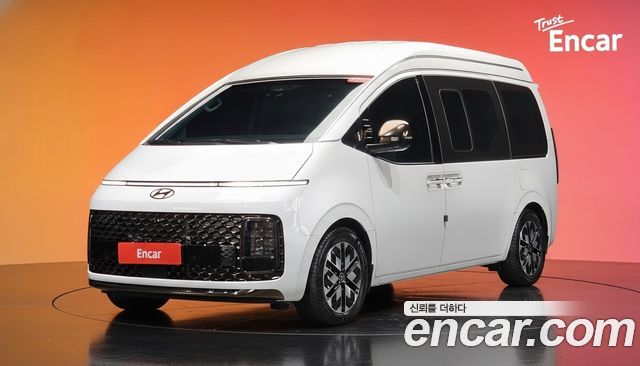 Hyundai Staria